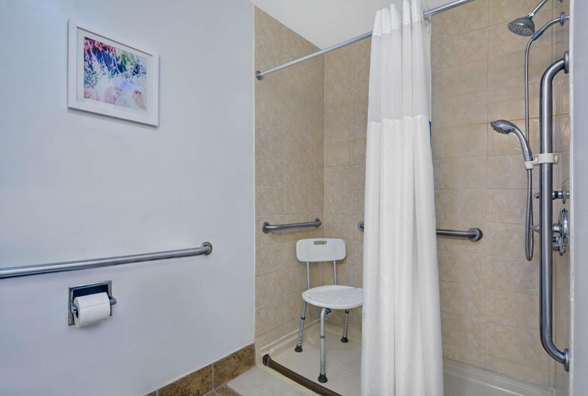 Upper Grand Lagoon Hampton Inn By Hilton Panama City Beach מראה חיצוני תמונה