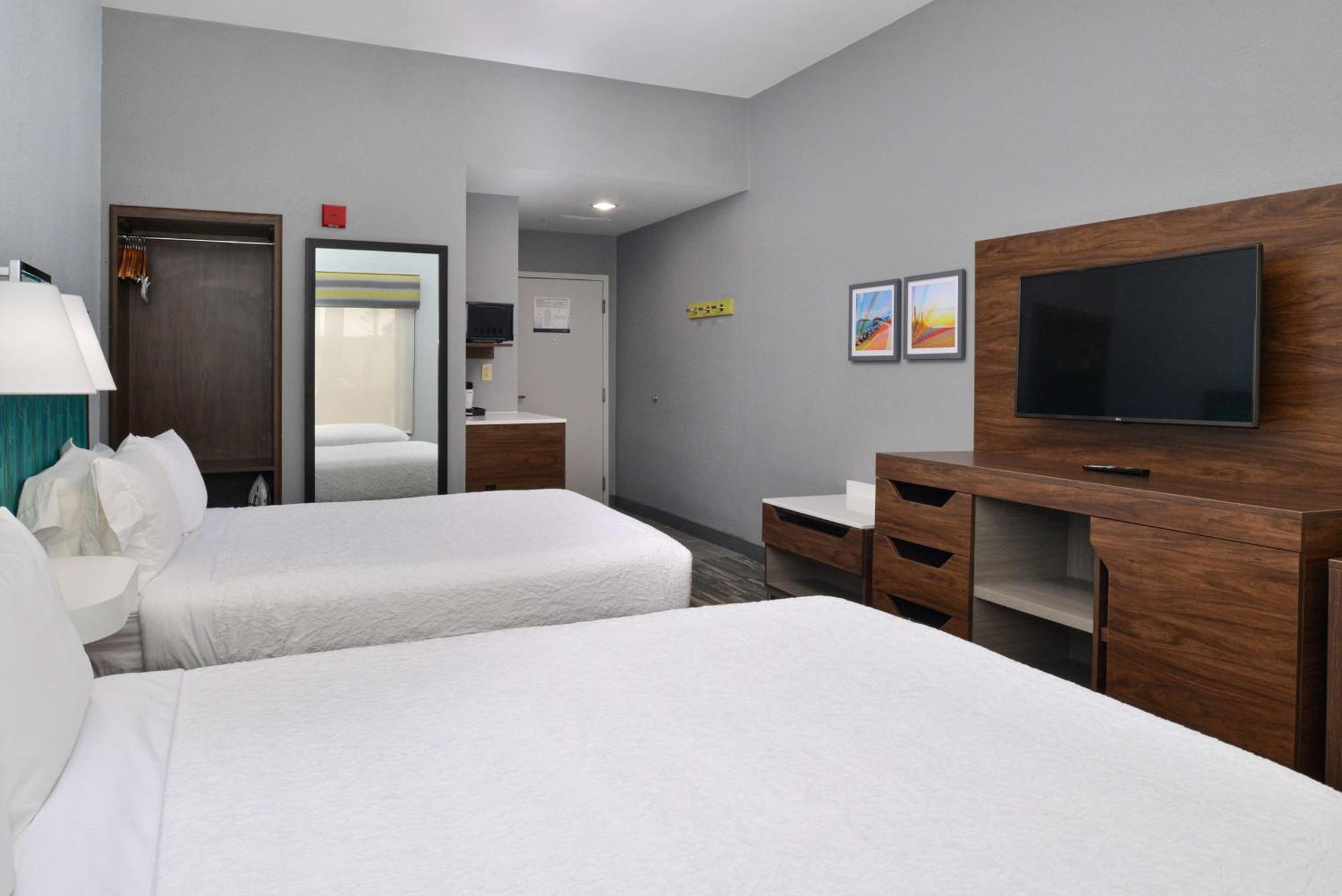 Upper Grand Lagoon Hampton Inn By Hilton Panama City Beach מראה חיצוני תמונה